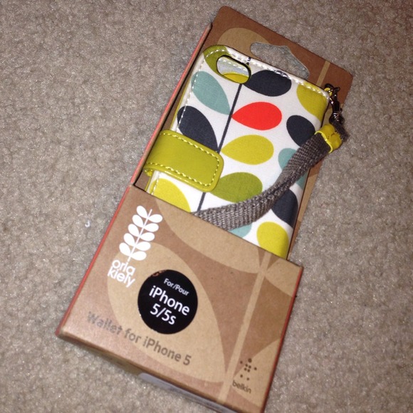 Belkin iPhone 5/5s wallet