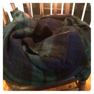 Zara Hunter and navy tartan blanket scarf