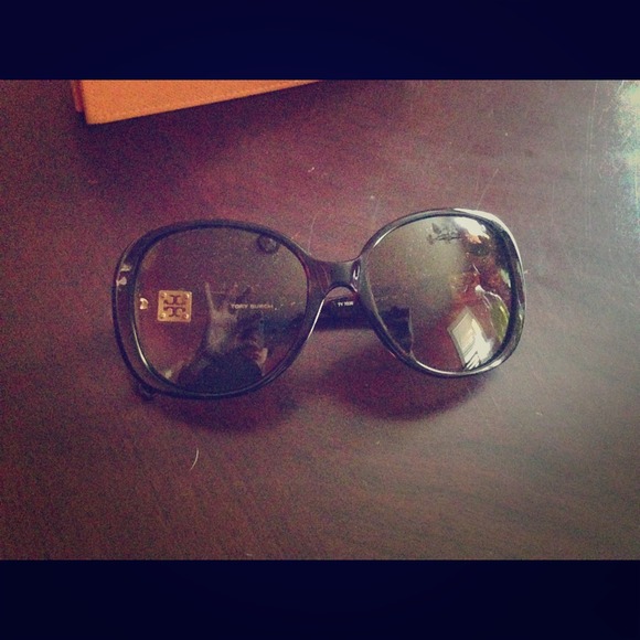 Tory burch sunglasses