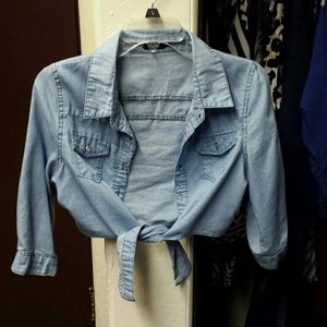 Cute vintage button/tie up top!