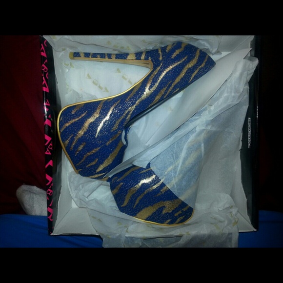Alba Heels - Picture 2 of 2