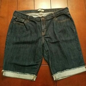 Dark Denin Cuffed Bermudas, Very Good Condition