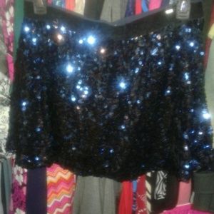 Sequined skirt🎀