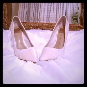 Dolce Vita Off White Snakeskin heels
