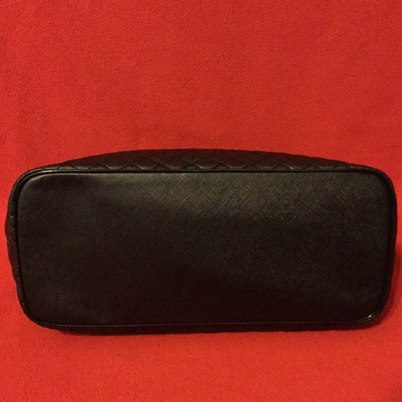 💯% Authentic Coach Metro Quilted Chain Tote - Picture 4 of 4