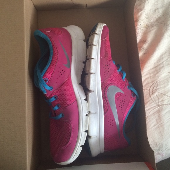 Women's Nike shoes