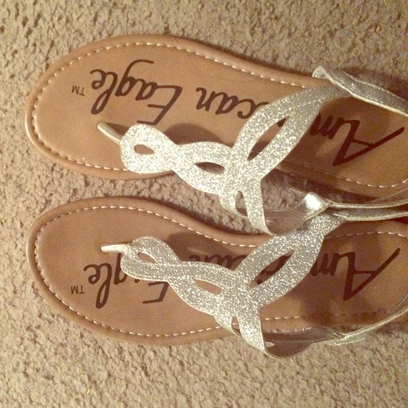 American eagle sandals