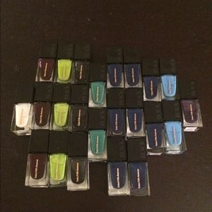 23 Saks Fifth Avenue polishes party favor/stocking