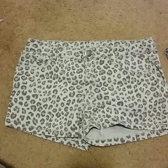Gray cheetah print shorts