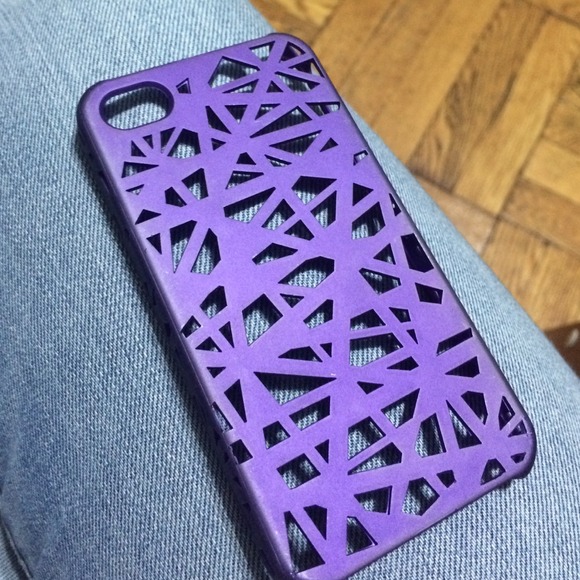 Eight Iphone 4/4S Cases ON HOLD - Picture 4 of 4