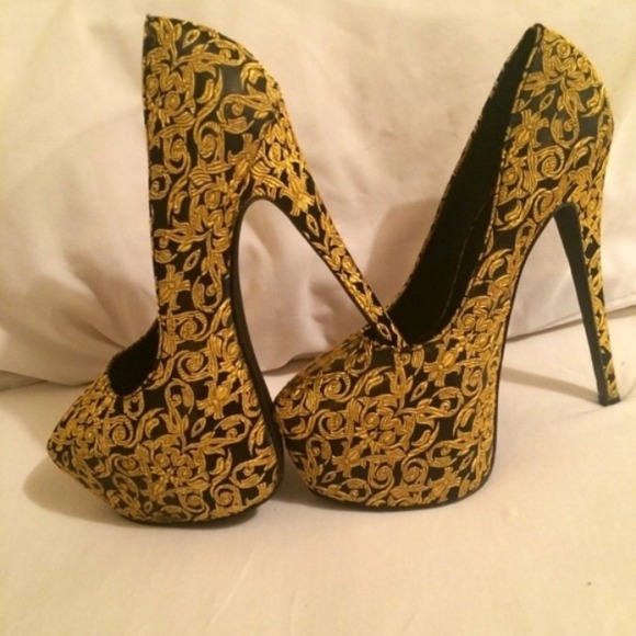 Charlotte Russe black and gold heels