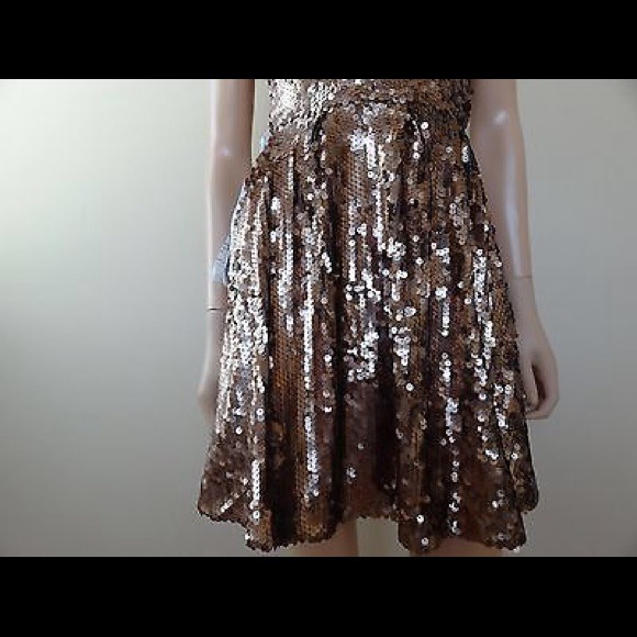 Gold Bebe sequin dress. Size small. NWT. New Years - Picture 4 of 4