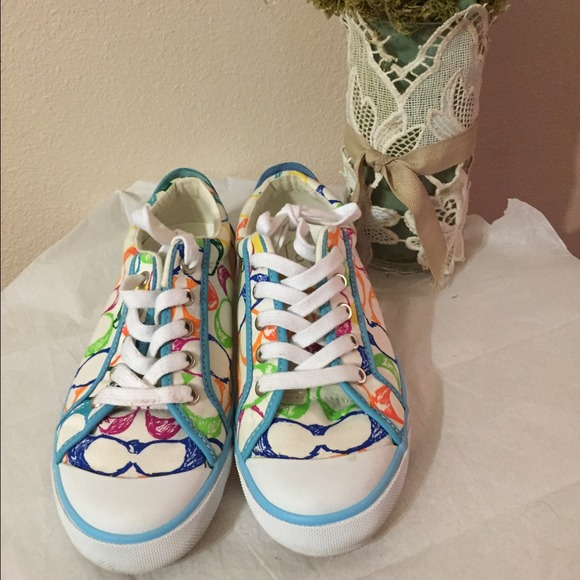 Coach scribble tennis shoes
