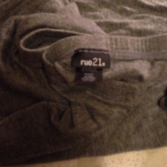 Pencil skirt - Picture 2 of 2