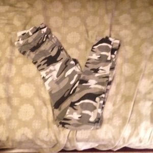 Camo leggings