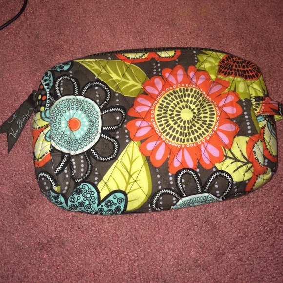 Cosmetic bag