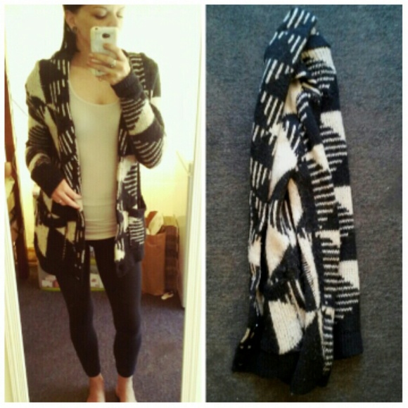 H81 Comfy Aztec cardigan