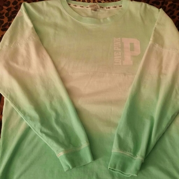 RESERVED FOR RAERAE8230 Cute vs pink mint top