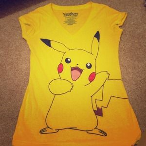 Pokemon tee !!!