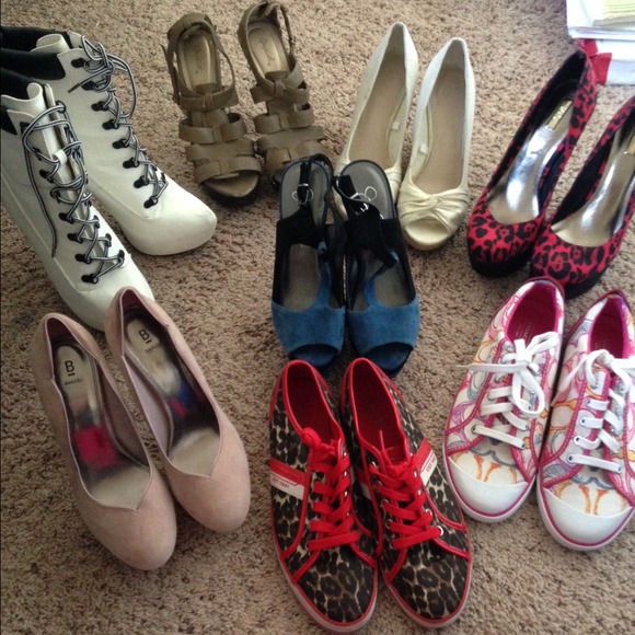 MOVING SALE