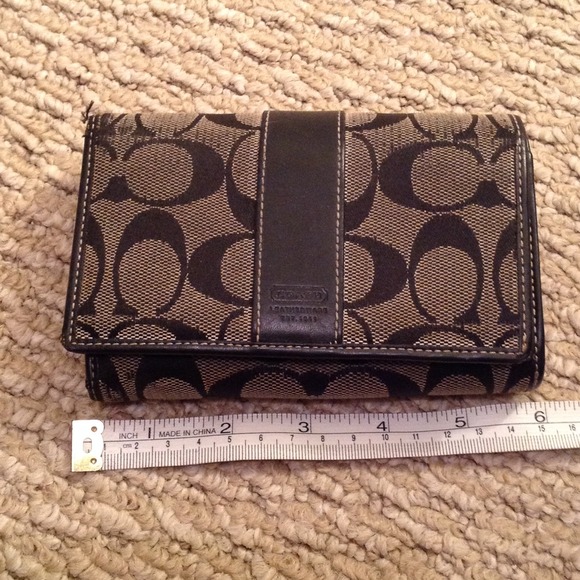 Authentic Coach wallet