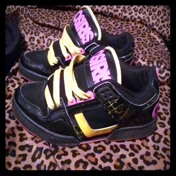 Osiris skate shoes