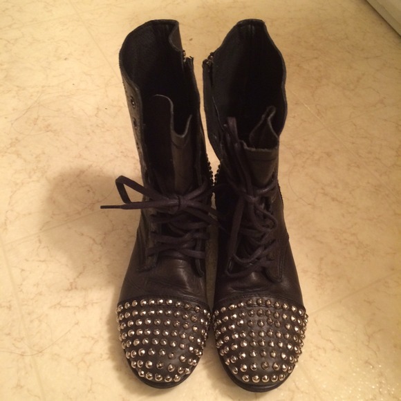 Steve Madden Shoes - ❌sold❌ Steve Madden Tarnney