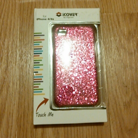 Pink IPhone 4/4s phone case.