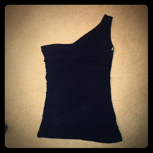 *********SOLD********One Shoulder tank by Lipstick