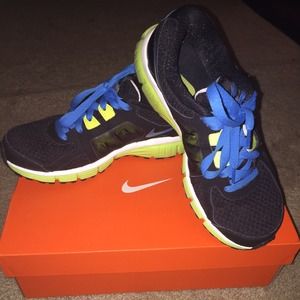 Nike Dual Fusion St 2