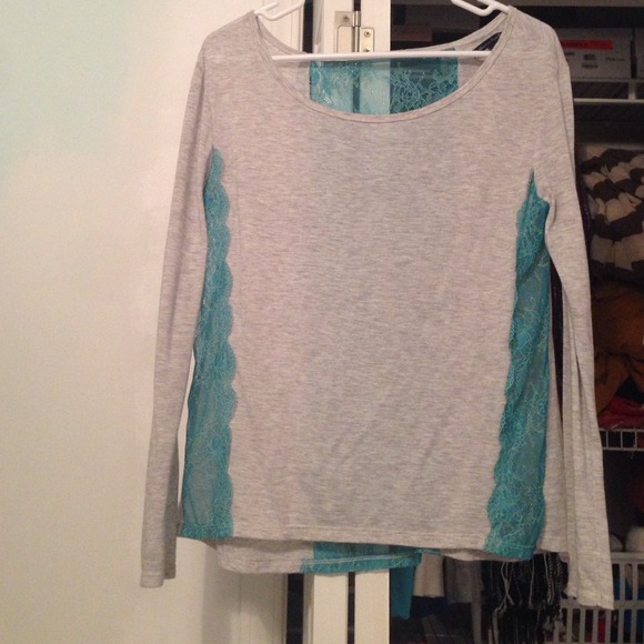 Green lace American Eagle shirt