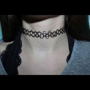 Tattoo chocker/bracelet