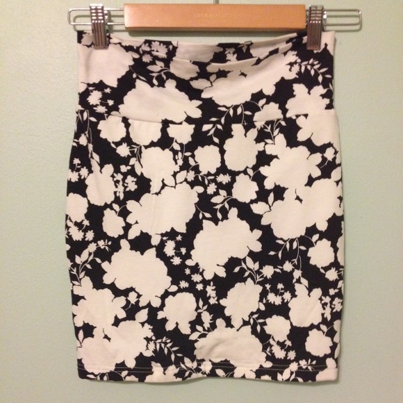 Floral pencil skirt