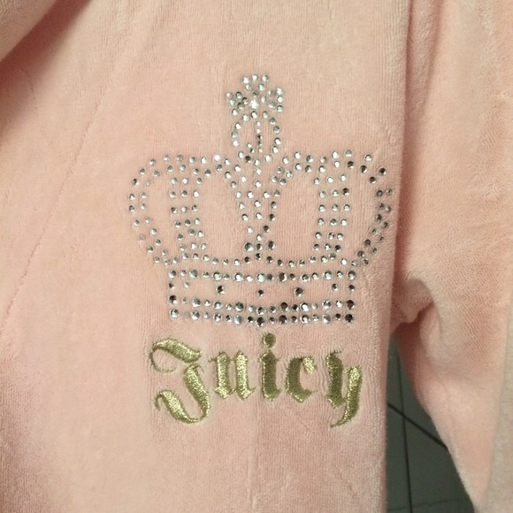 Juicy couture bath robe