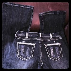 Cowgirl Tuff Glamour jeans. 27x33