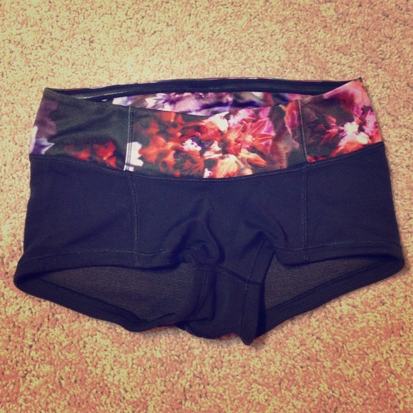 LuLuLemon shorts