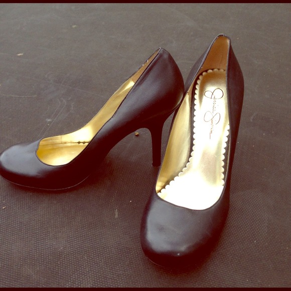 Jessica Simpson heels