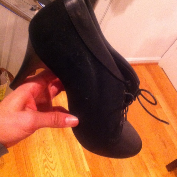 J Crew 7 Leather & suede booties - Picture 2 of 3
