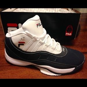 NIB FILA Men's Basketball Sneakers
