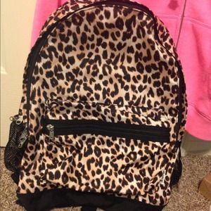 ✨TRADE WITH RAQUIA✨