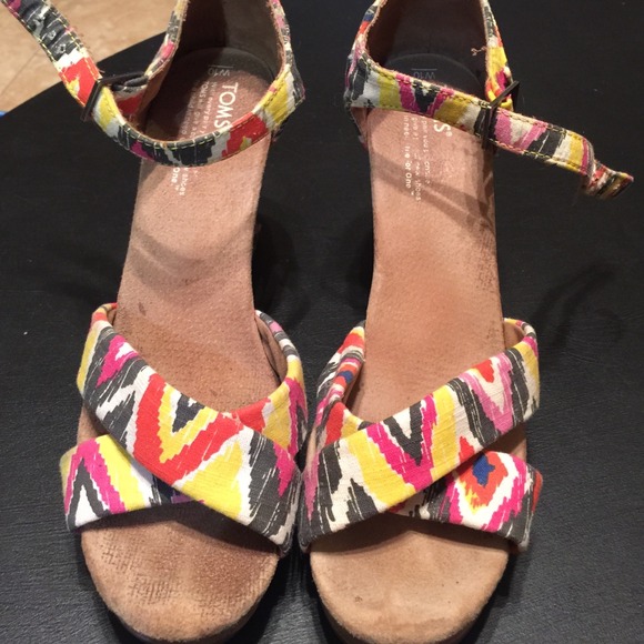 Women's Toms Wedge sz 10 - Picture 2 of 3