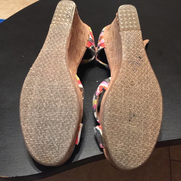 Women's Toms Wedge sz 10 - Picture 3 of 3