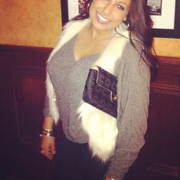 Faux fur off white vest