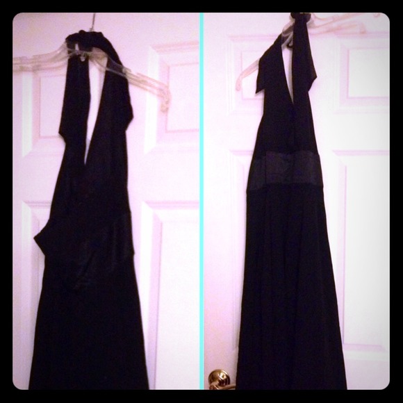 Donna Ricco 6P Black Halter Cocktail Dress