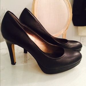 Banana Republic Heels size 10