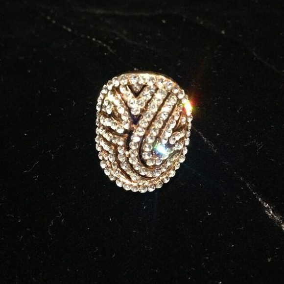 crystal ring - Picture 2 of 2