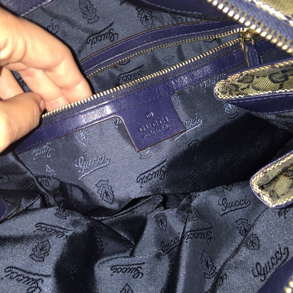 Gucci navy blue with gray purse - Picture 4 of 4