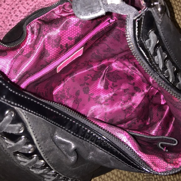 Betsey Johnson black purse - Picture 3 of 3