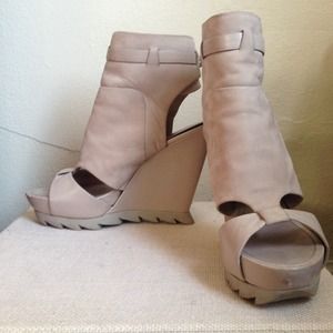Camilla Skovgaard Taupe wedge booties