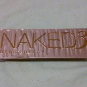 Naked 3 Pallet